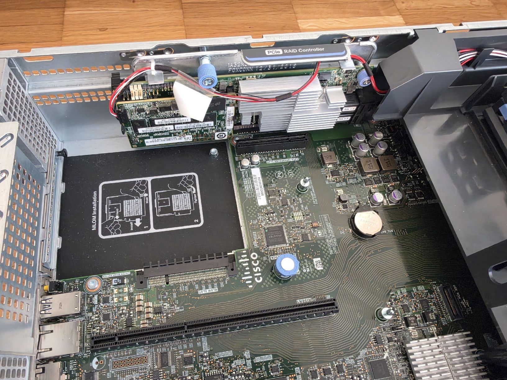 Cisco Server: Server Cisco UCS C240 M4  – Usato da Zürich venduto da Cumins 4