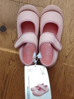 Neue, rosa Mädchen-Hausschuhe, Grösse 31