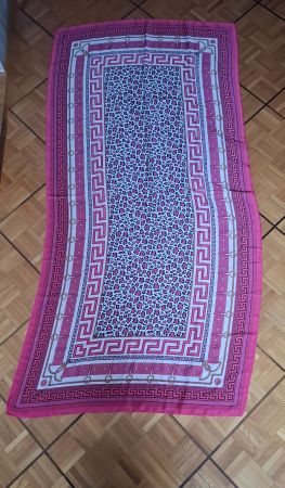 Grand foulard à motifs pink neuf/Großer Schal rosa gemustert