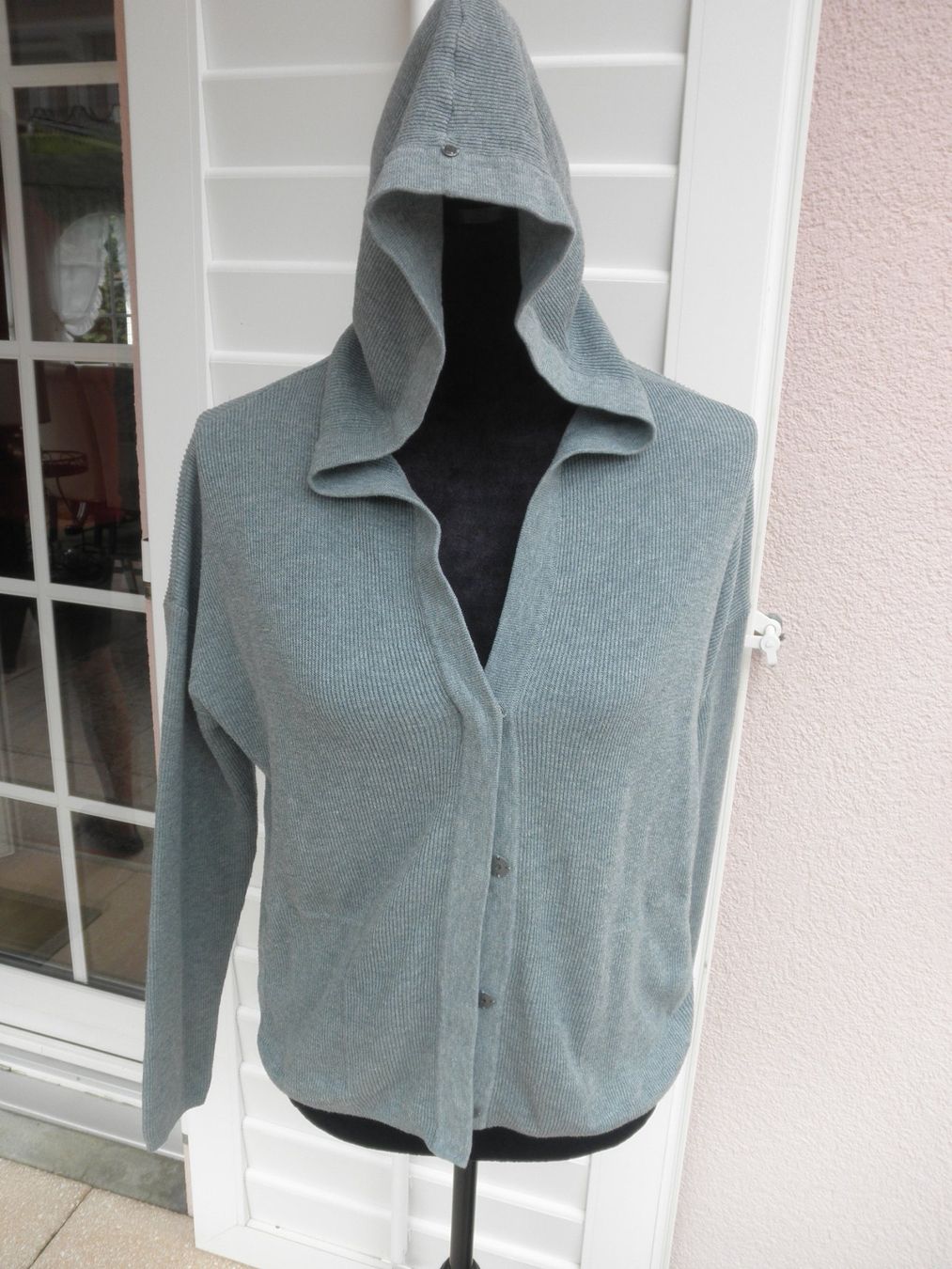 Nile Giacche: Nile Jacke mit Kapuze – Usato da Buttwil venduto da Engelhaar