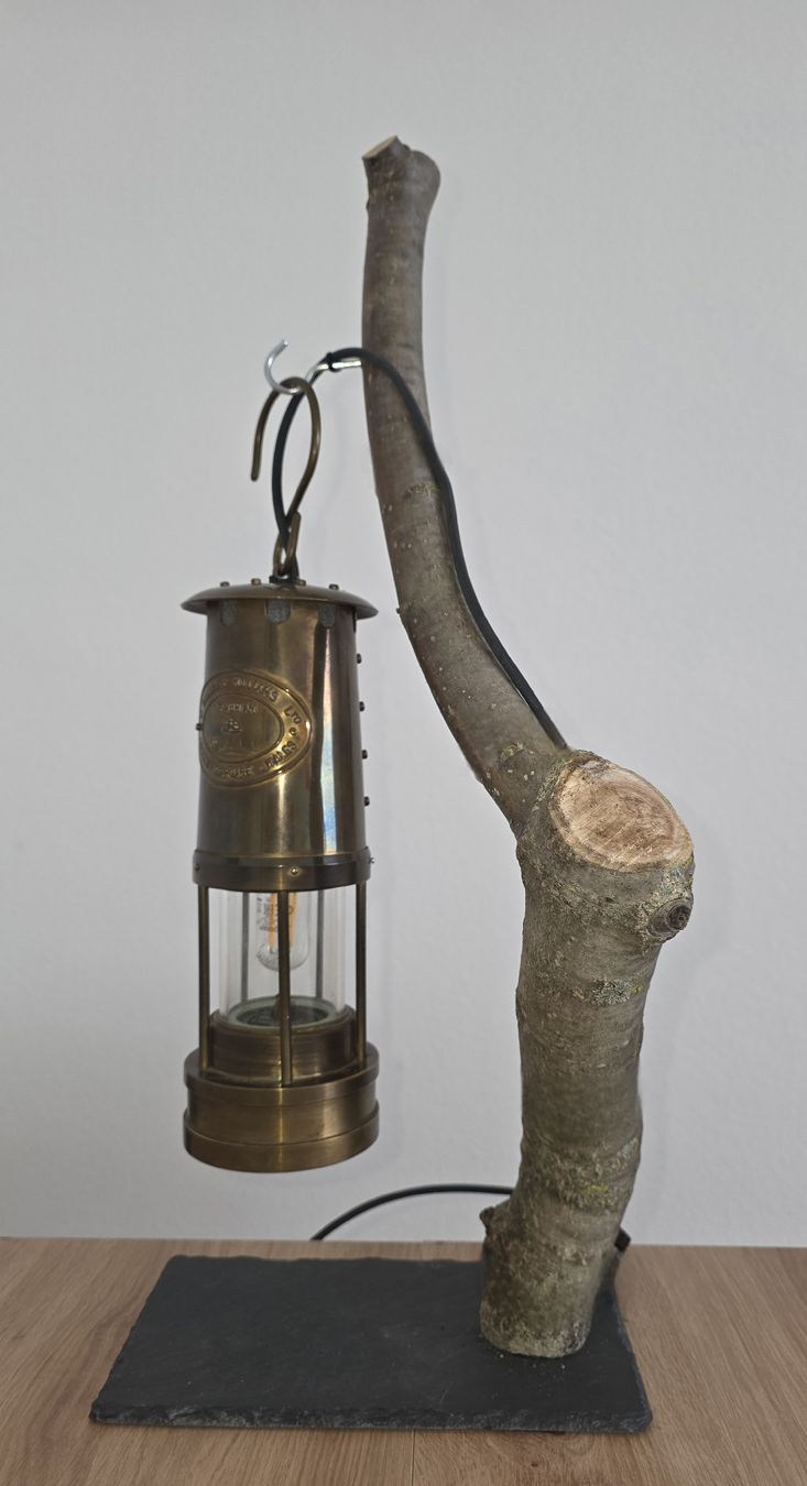 Lampen: Tischlampe antik – Gebraucht aus Basel von Haldis