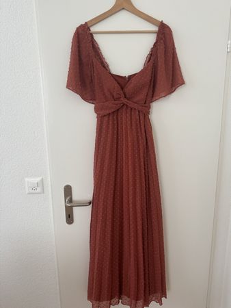 Elegant Rust Polka Dot Maxi Dress Size 36