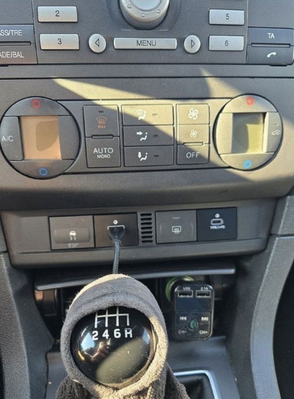 Ford Automobili: Ford Focus St Mk2  – Difettoso da Sternenberg venduto da cin_8jm6 1