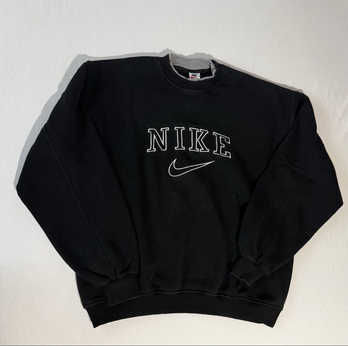 Nike Pulls & Sweat-shirts: Vintage Nike Crewneck Pullover – D'occasion à Wilderswil par AndreDias768