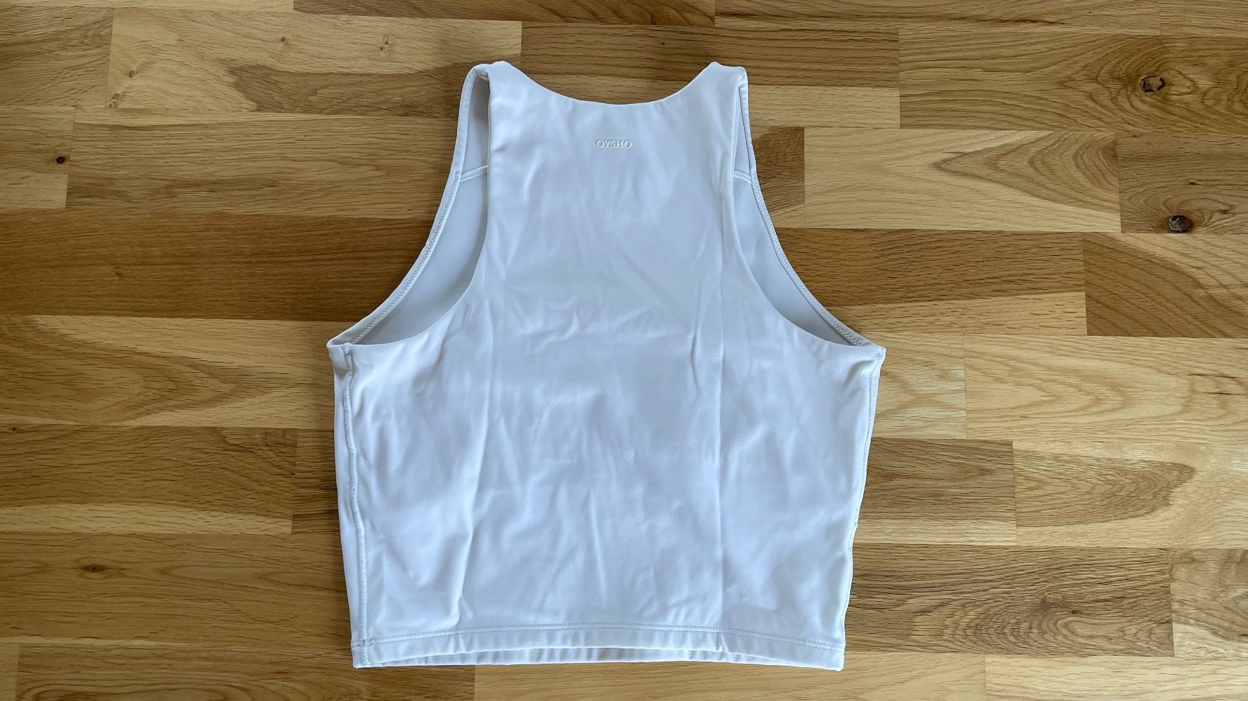 Oysho Top: 3 Tops Oysho, Grösse M – Usato da Burgdorf venduto da Crown. 1
