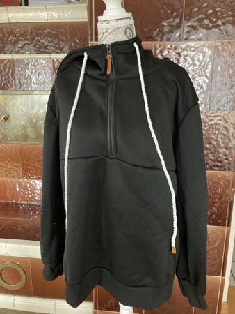 Schwarzer Kapuzenpullover Gr.M🖤nr.1