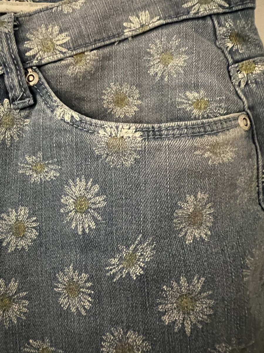 Jeans: Gänseblümchen Jeans Gr.42 – Usato da Winterthur venduto da mel_wy 2
