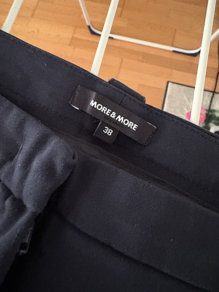 More & More Pantaloni: More & More Stoffhose, Grösse 38, dunkelblau – Usato da Worb venduto da glu_m75x 2