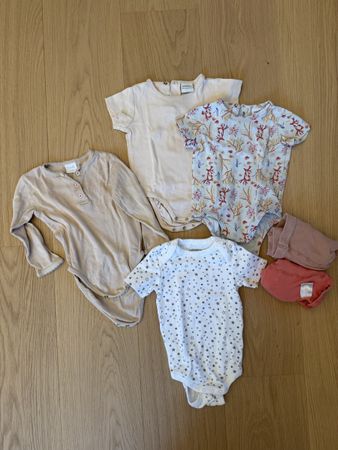 Baby Bodys kurz- und langarm 74/80
