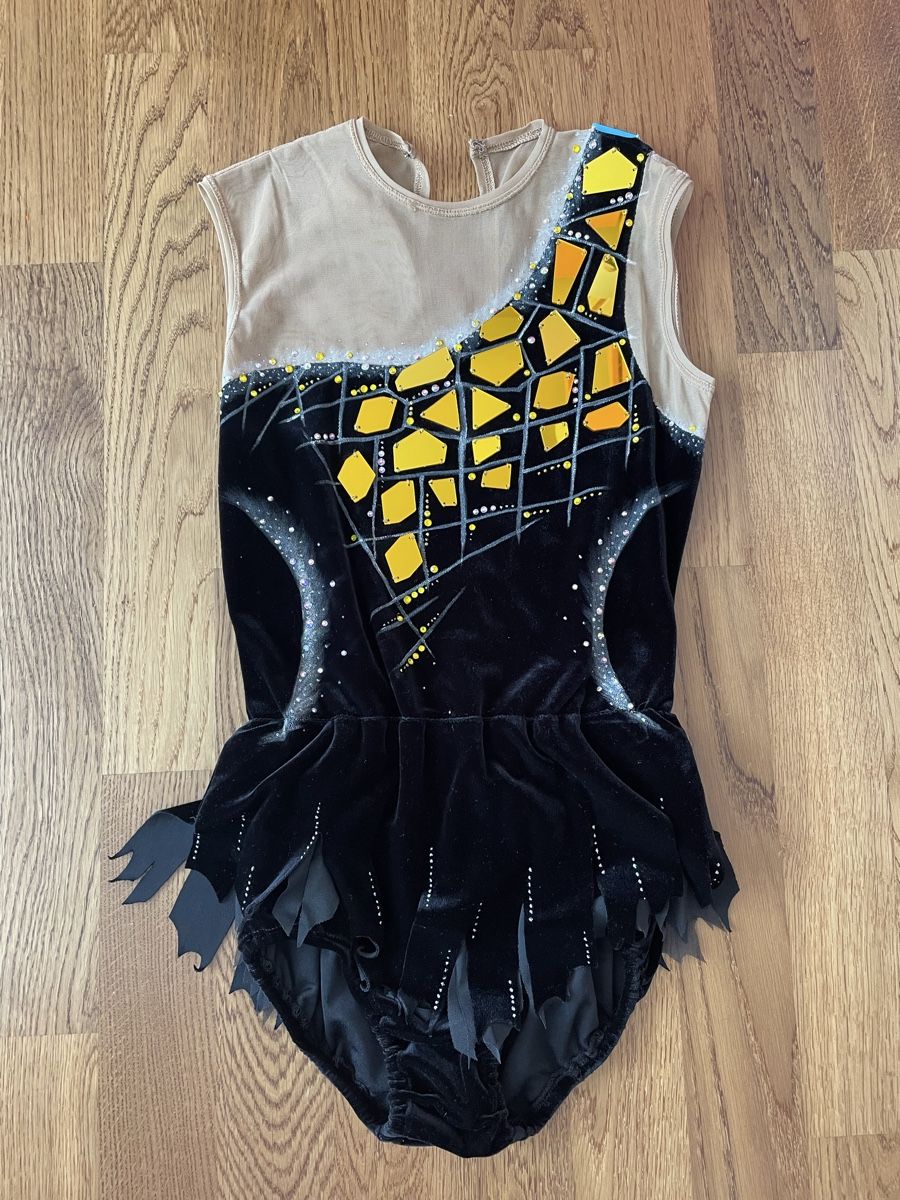 Costumi: Leopard Sport Gymnastik – Usato da Ebikon venduto da nat_jzh5