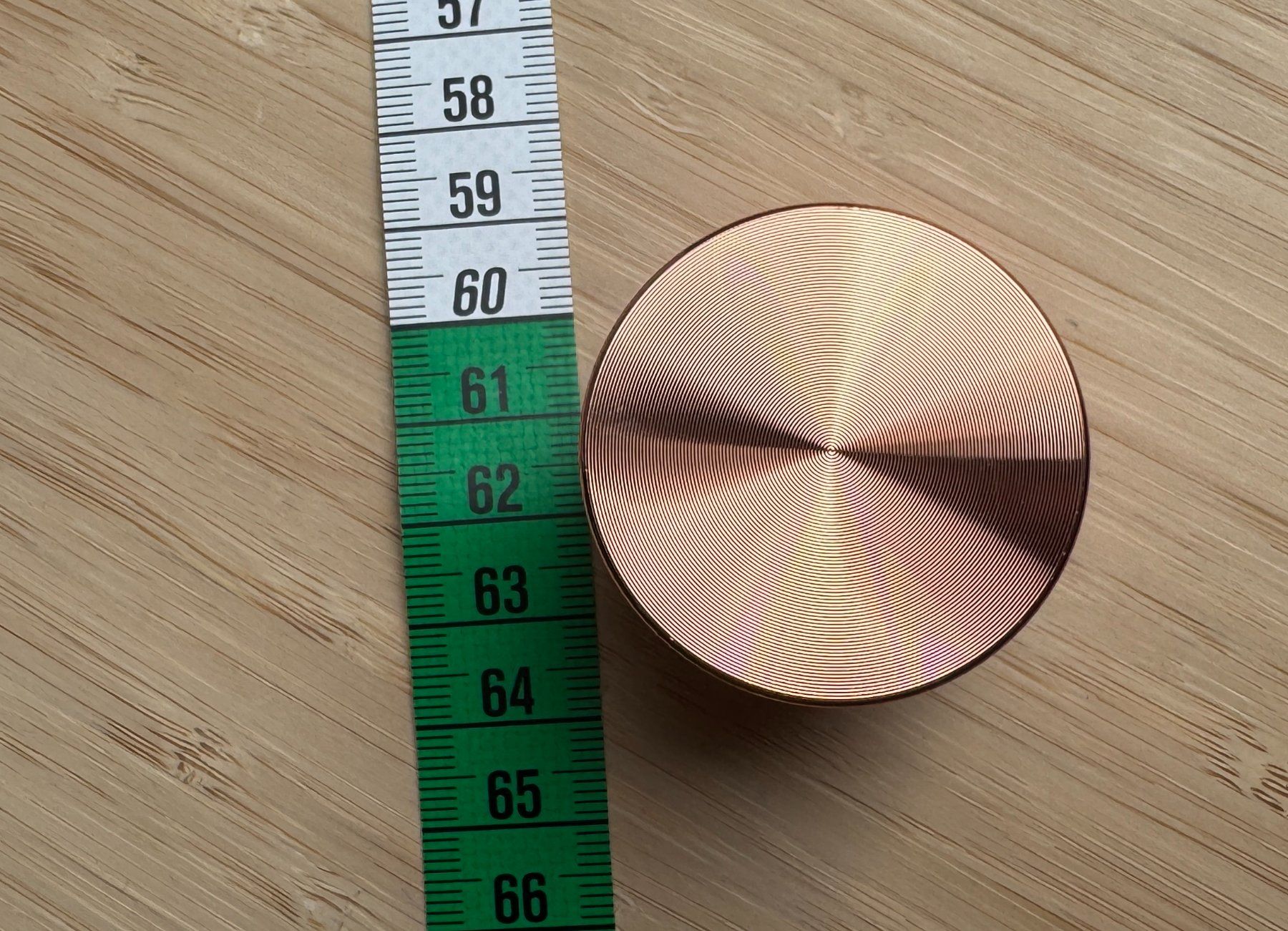 Tabak: rosé Metall Grinder, rose gold, Mühle – Neu und originalverpackt aus Winterthur von YaV 1