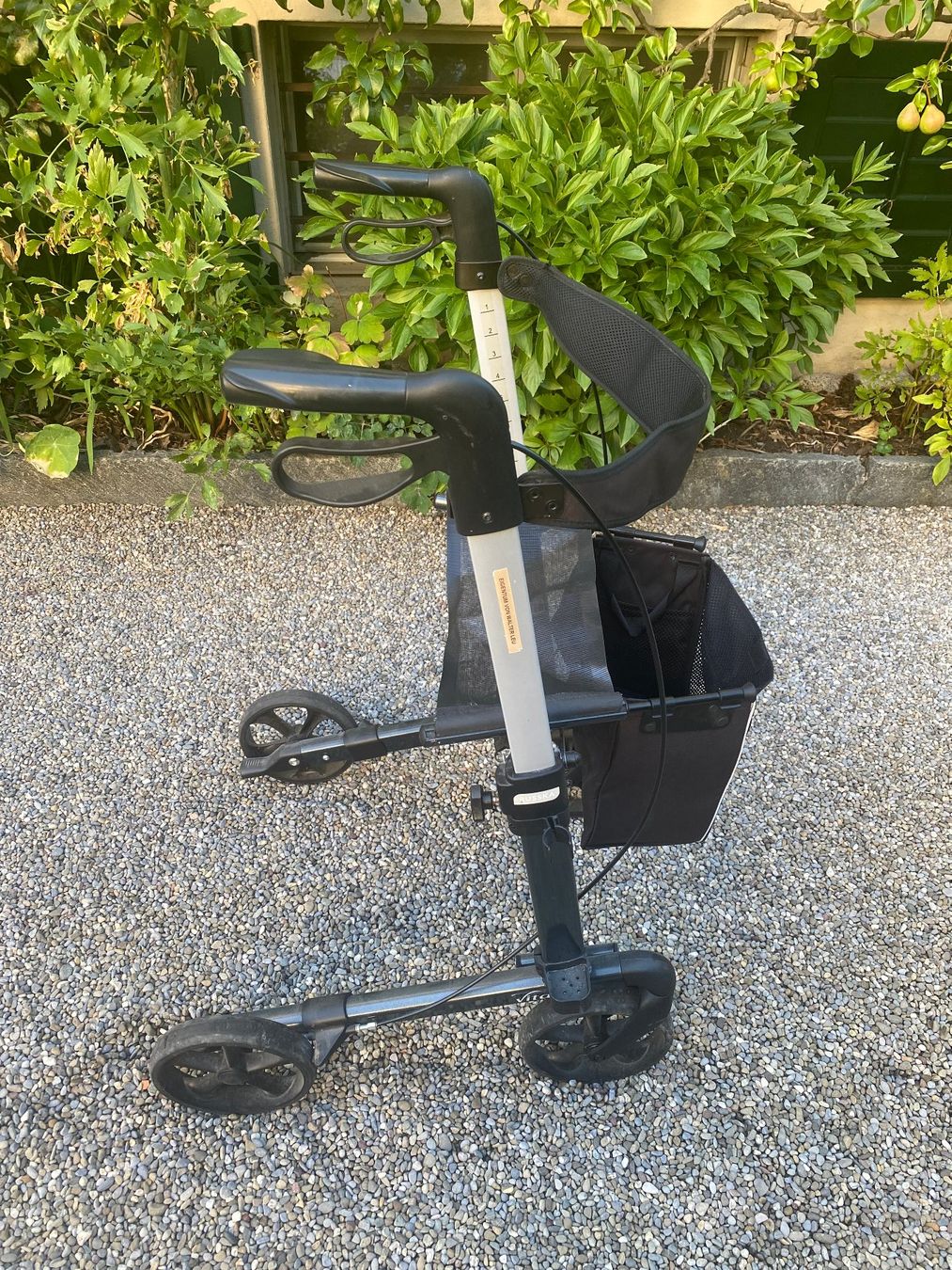 Aides à la marche: Rollator – D'occasion à Zürich par Jeanlion 1
