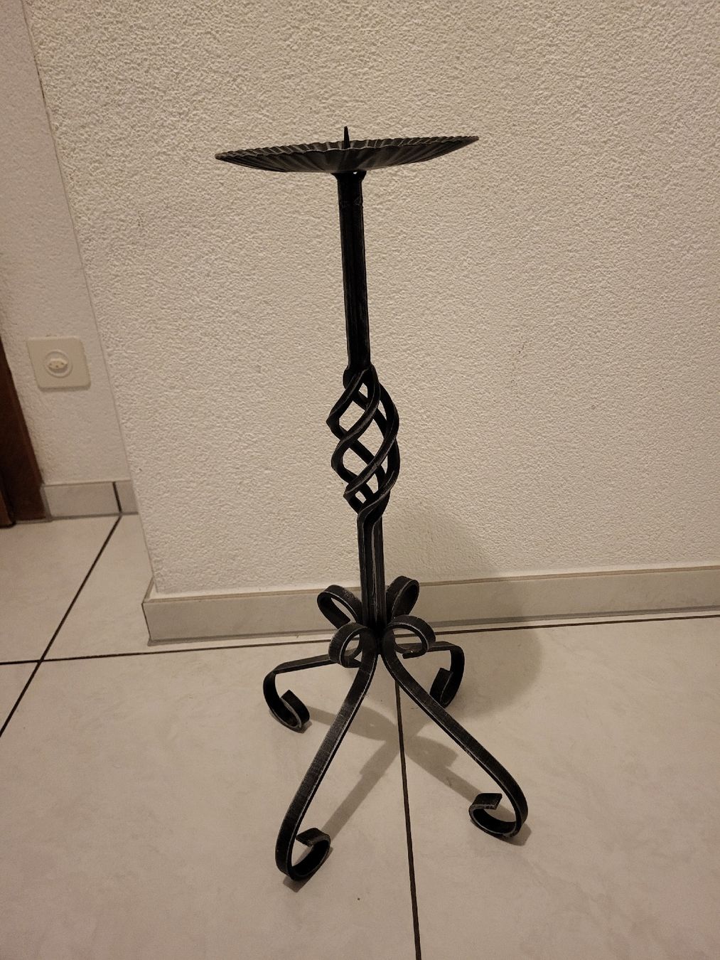 Kerzenständer: Kerzenständer aus Eisen, schwarz, 60cm – Gebraucht aus Wolfenschiessen von daniwo 1