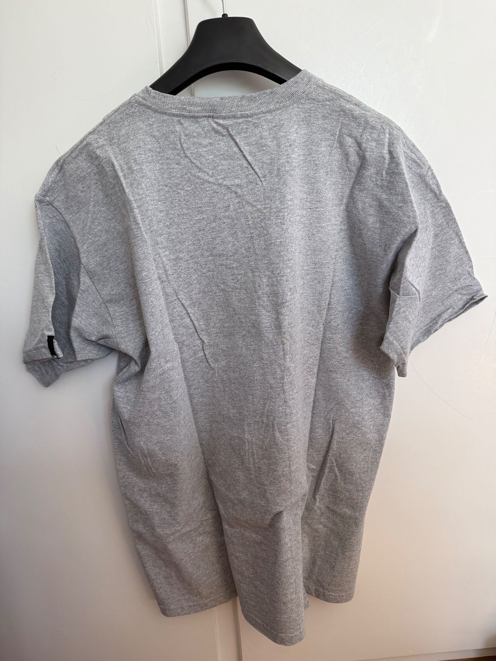 T-shirt: Undefeated Herren T-Shirt Gr. L – Usato da Rubigen venduto da dor_kb9s 4