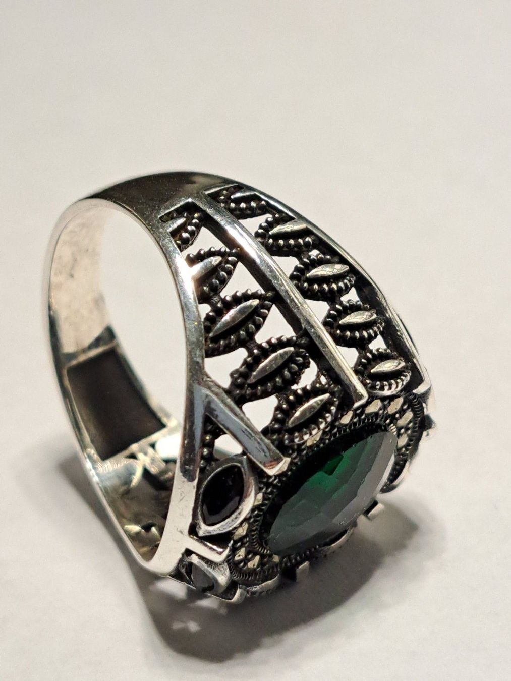 Ringe: 0020 - Bague en argent, Zircon vert, taille 60 – Neu und originalverpackt aus Neuchâtel von NIDAVELIR 1