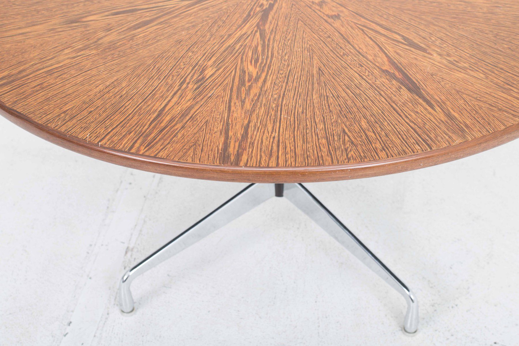 Vitra Tables: Vitra Segmented Table von Eames in Palisander - Ø 140cm – D'occasion à Zürich par STUZH38 5