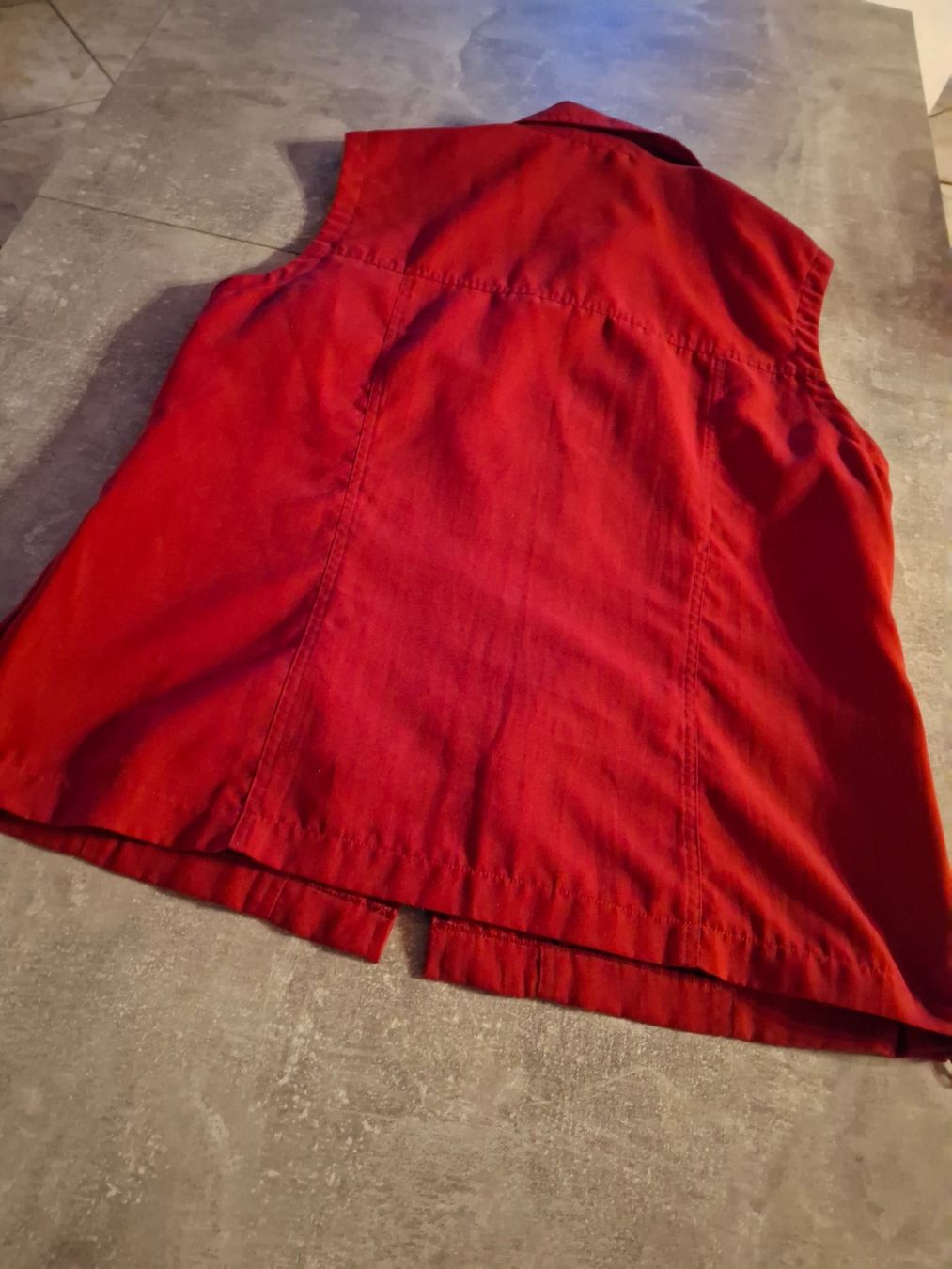 Gilets & Westen: Gilet bordeau taille 42 – Gebraucht aus Villiers von san_jn5w 7