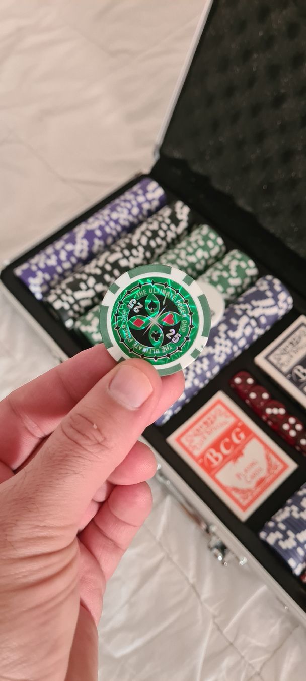 Giochi: Poker Set Aluminium Case with 500 Chips – Nuovo (secondo la descrizione) da Zürich venduto da sut_6hqn 1
