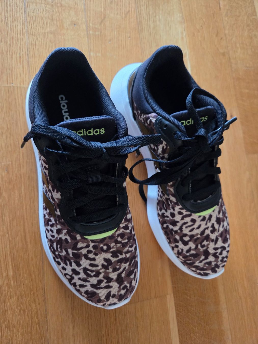 Adidas Scarpe da donna: Adidas Cloudfoam Comfort Neu Gr 36 – Nuovo (secondo la descrizione) da Port venduto da Darialina 1