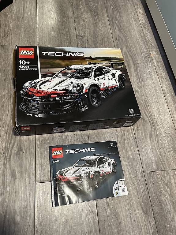 Lego Kit di costruzioni: LEGO TECHNIC Porsche 911 RSR 42096 – Usato da Vésenaz venduto da Nephrax
