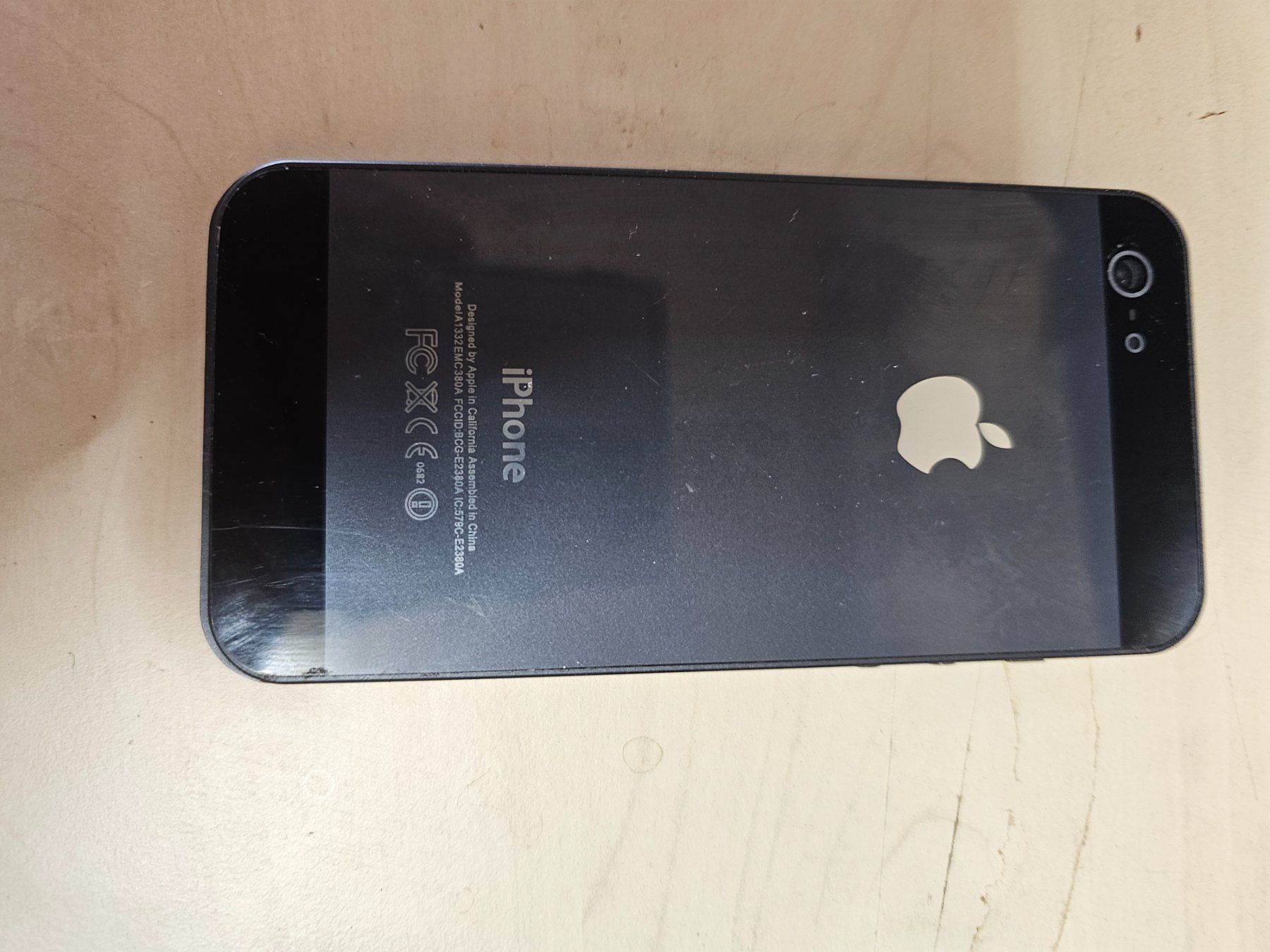 Apple Telefoni cellulari / Smartphones: I Phone 2 +4 – Usato da Burgdorf venduto da weggu.666 4
