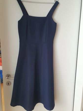 Kleid dunkelblau Grösse 38 Rippenstruktur