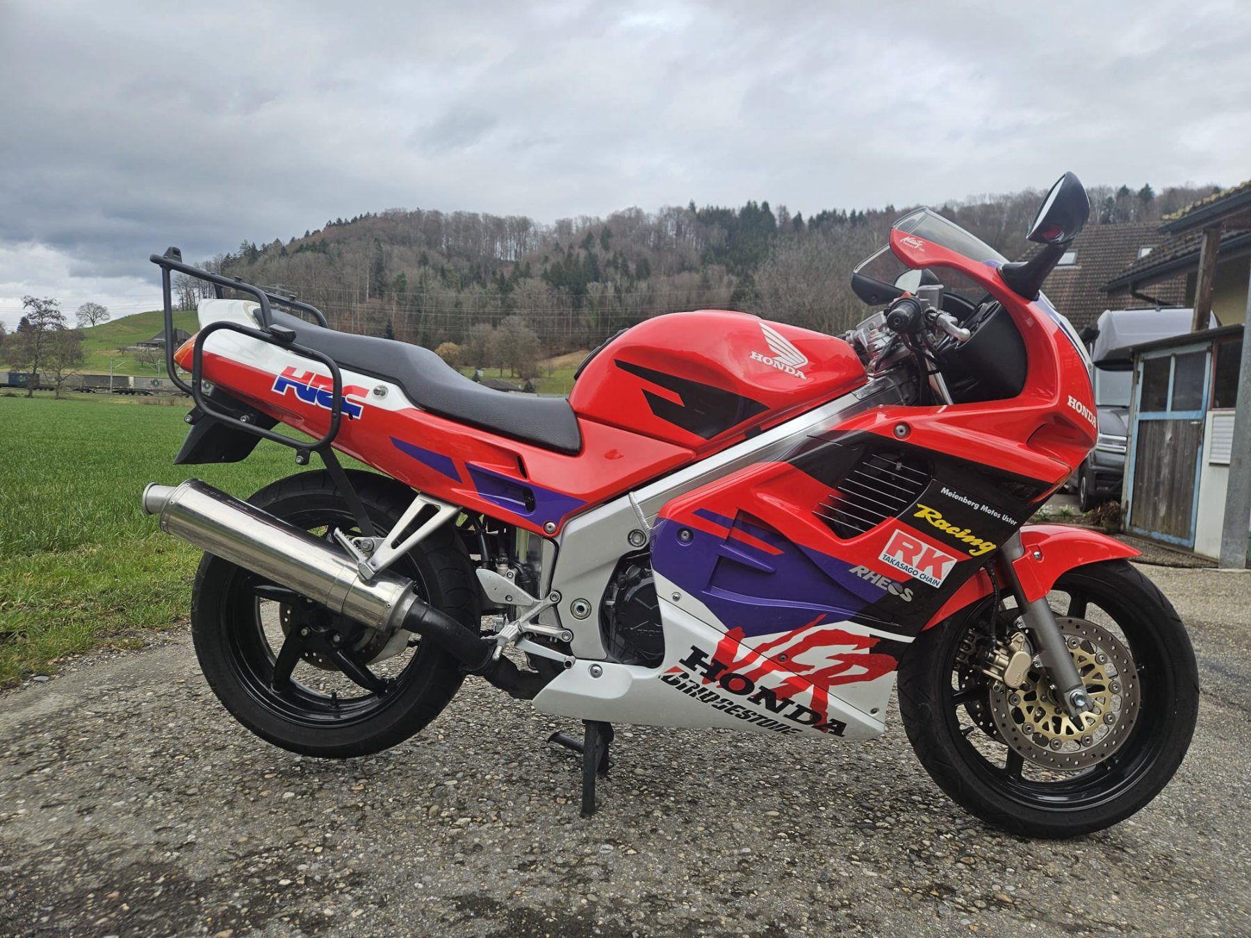 Honda Strada: Honda VFR750 RC36 HRC Design – Difettoso da Riedtwil venduto da molerie 1