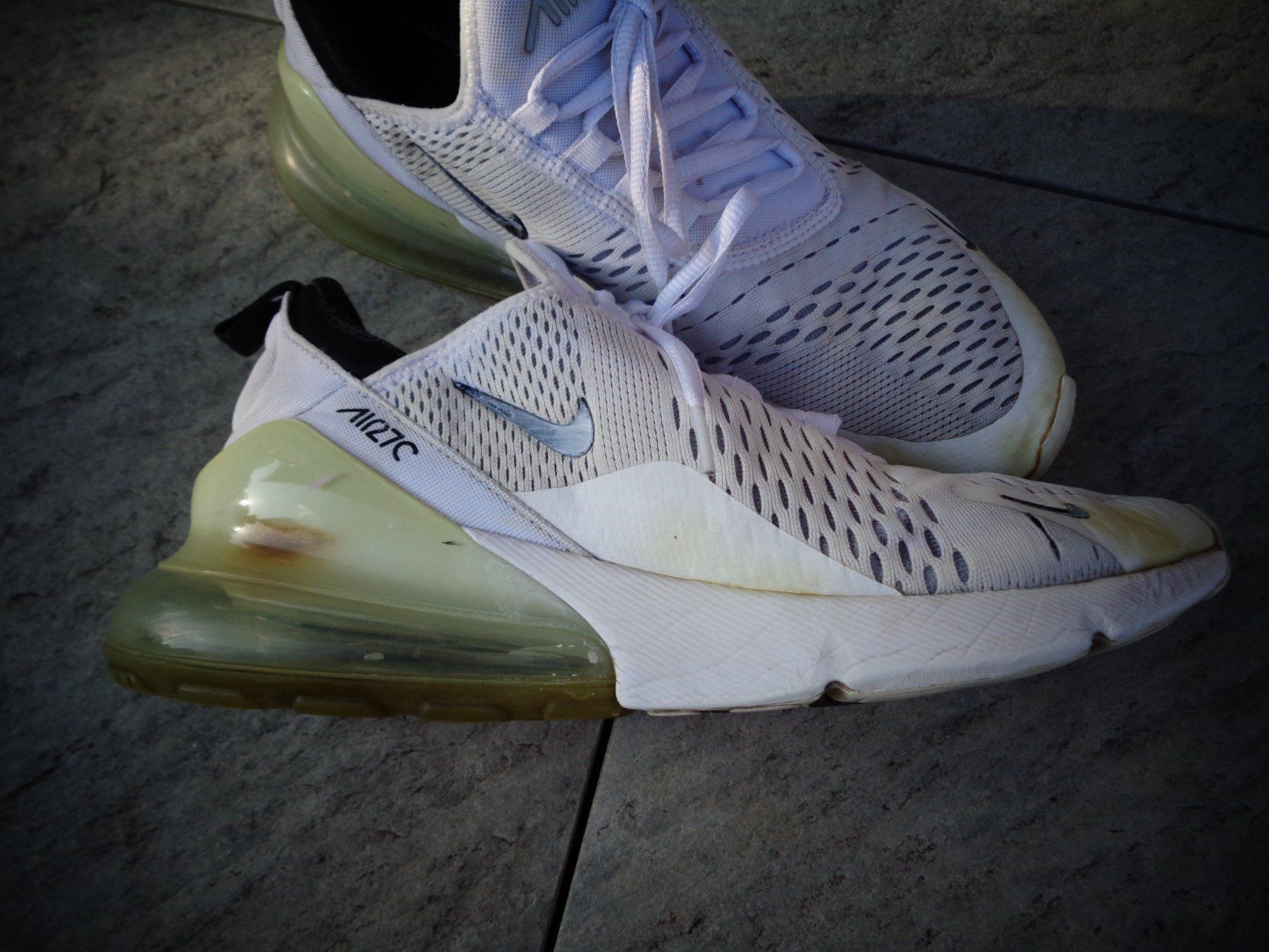 Nike Scarpe da uomo: NIKE SCHUHE GR.44 ZUM AUSTRAGEN – Usato da Rotkreuz venduto da Samballi 1