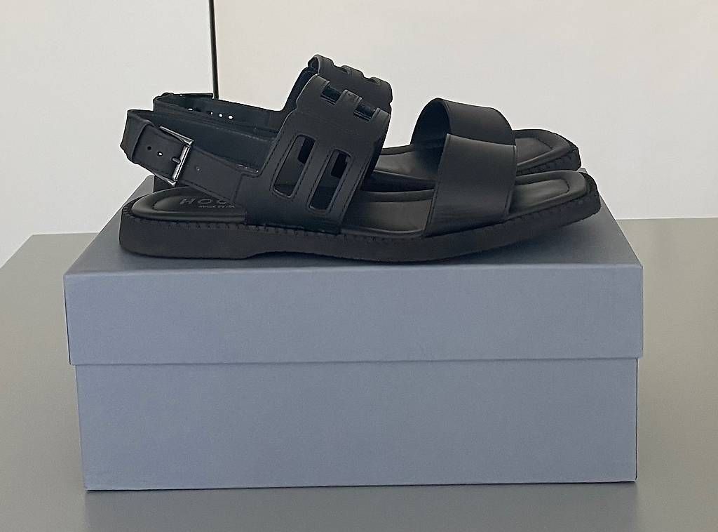 Hogan Scarpe da donna: Sandalo Hogan - H638 - Colore nero – Usato da Maroggia venduto da mar_2sv9 1
