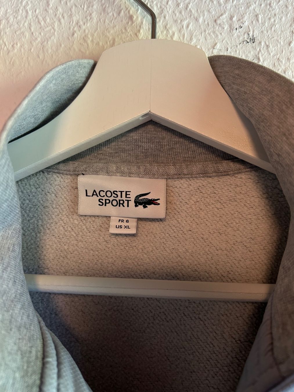 Lacoste Pullover & Sweatshirts: Lacoste Zip up Jacket – Gebraucht aus Bubendorf von noa_ckq6 3