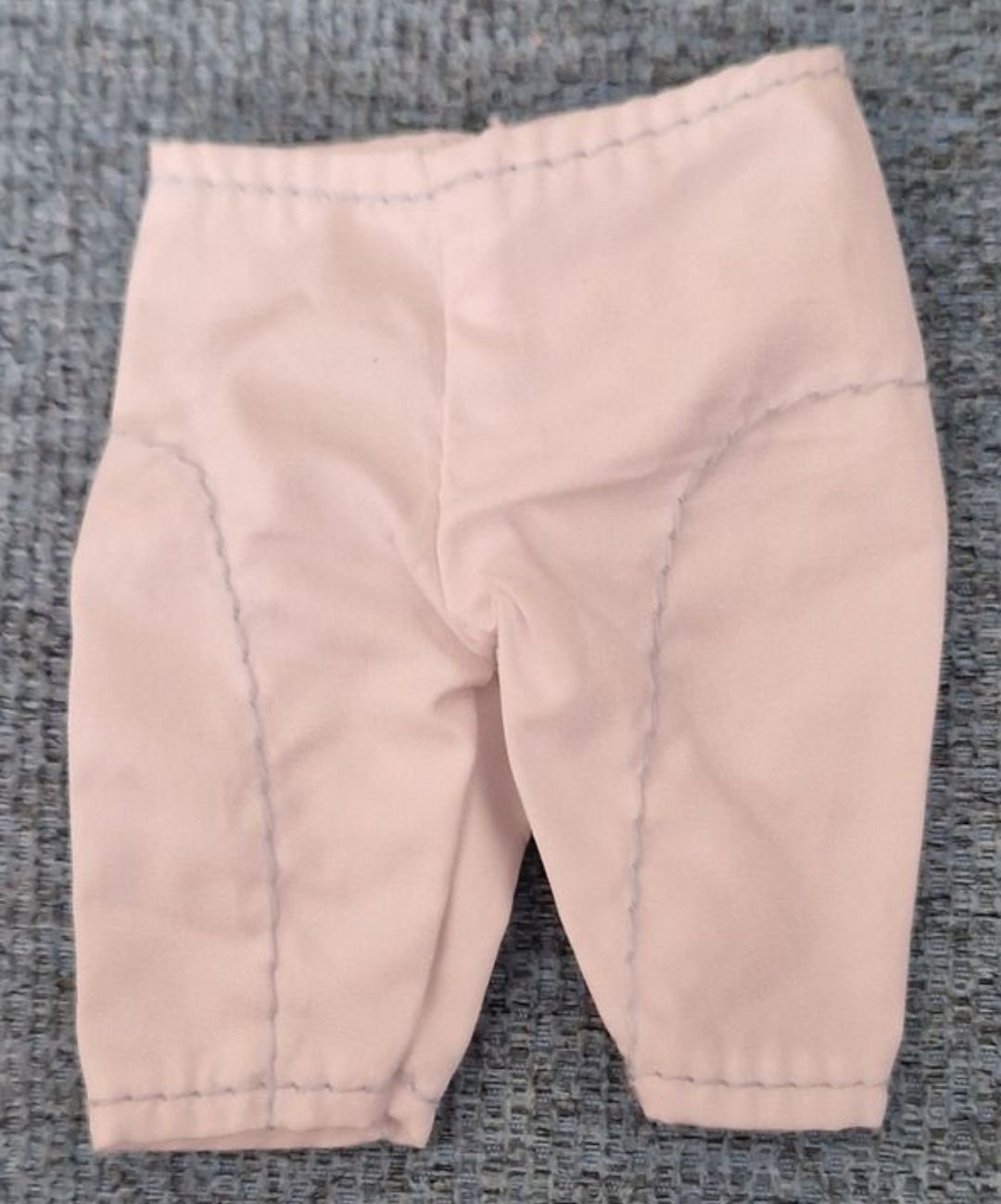 Bambole: short pour Barbie – Usato da Couvet venduto da Pioune
