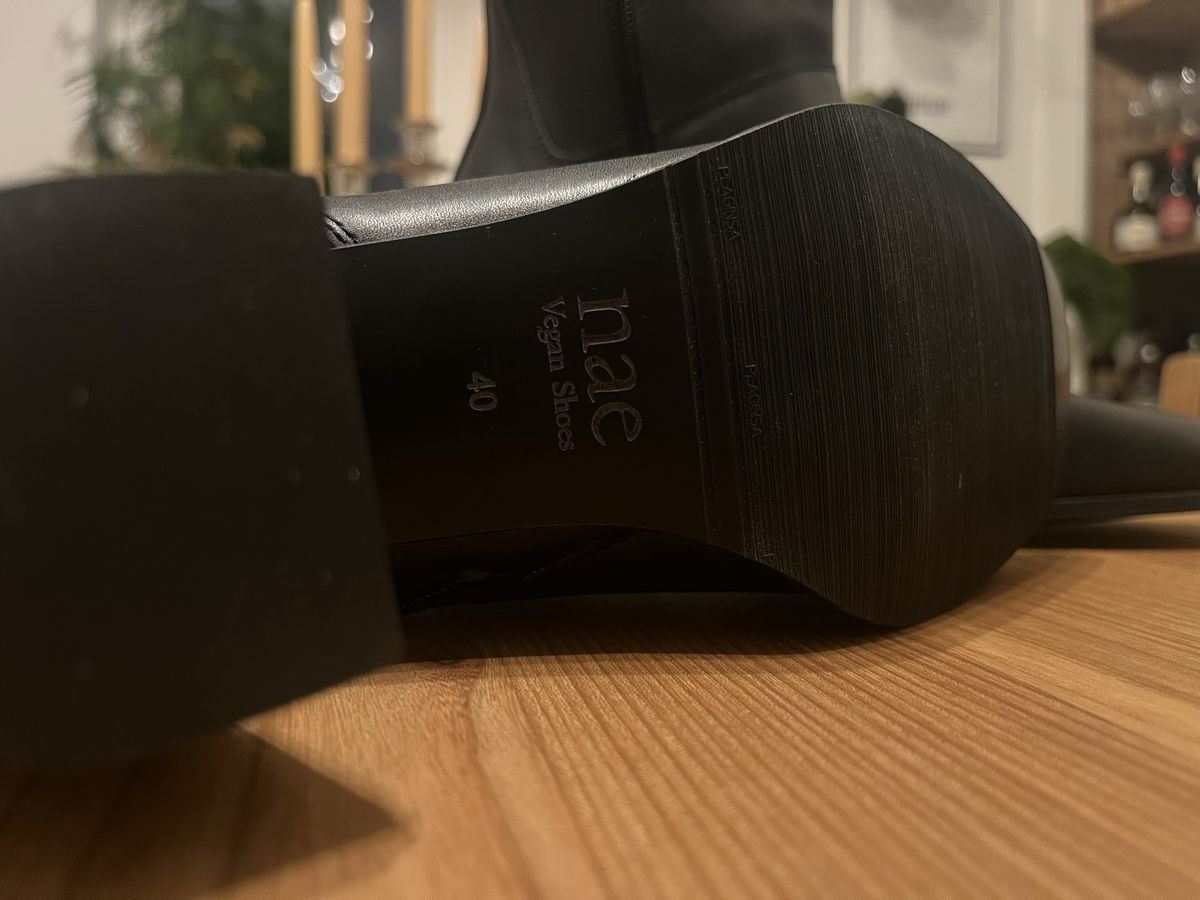 Scarpe da donna: Vegane Stiefelette von NAE Gr. 40 – Nuovo e nell'imballaggio originale da Winterthur venduto da mirlitirli 6