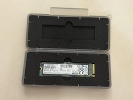 256GB NVMe M.2 2280 SSD (SAMSUNG MZVLW256HEHP-00000)