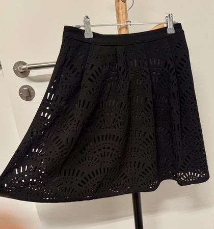 Reiss Rock, Gr. 36, Schwarz, lasercut