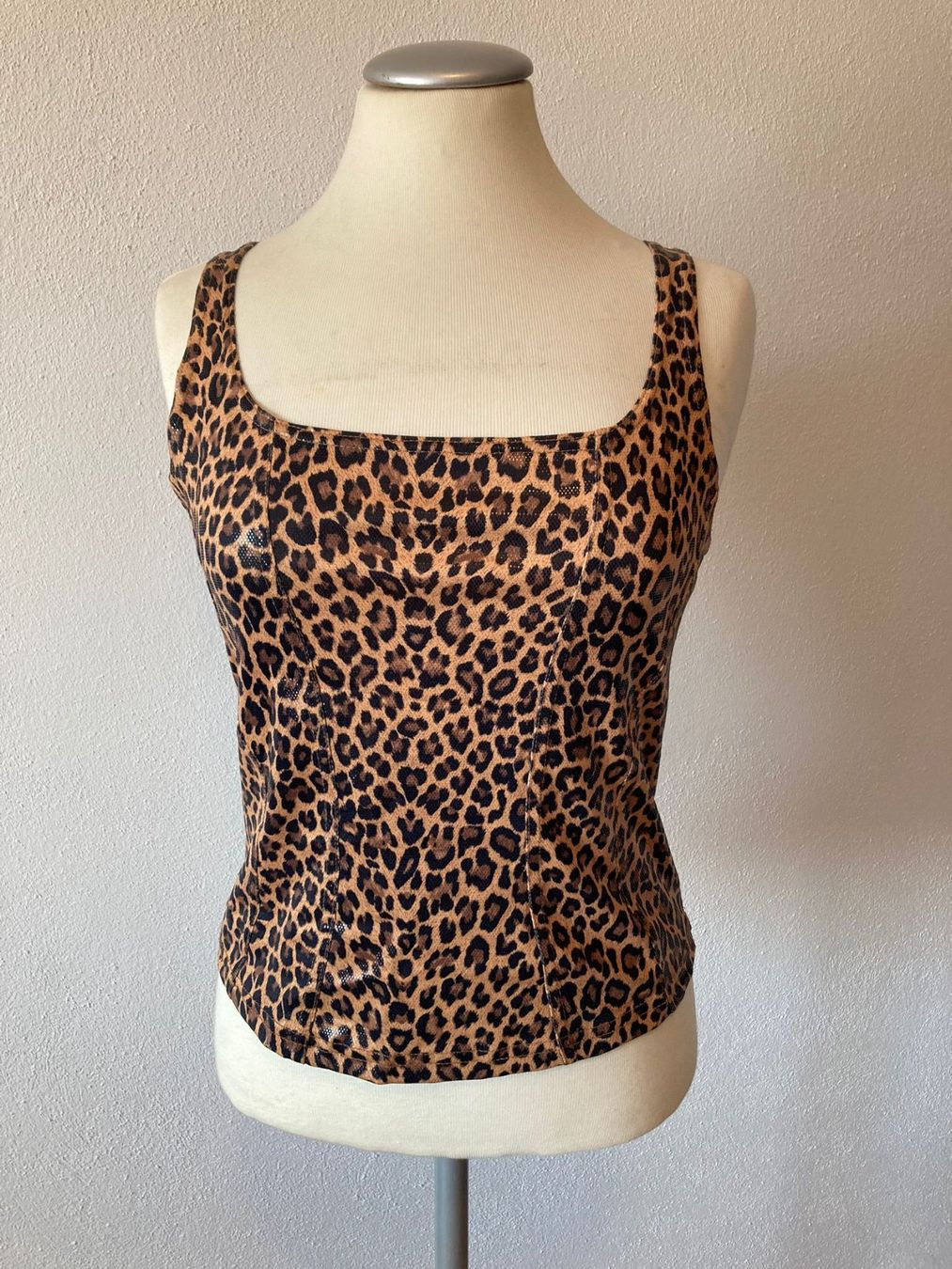 Top: Top leo – Usato da Münchwilen TG venduto da Caroline_T.