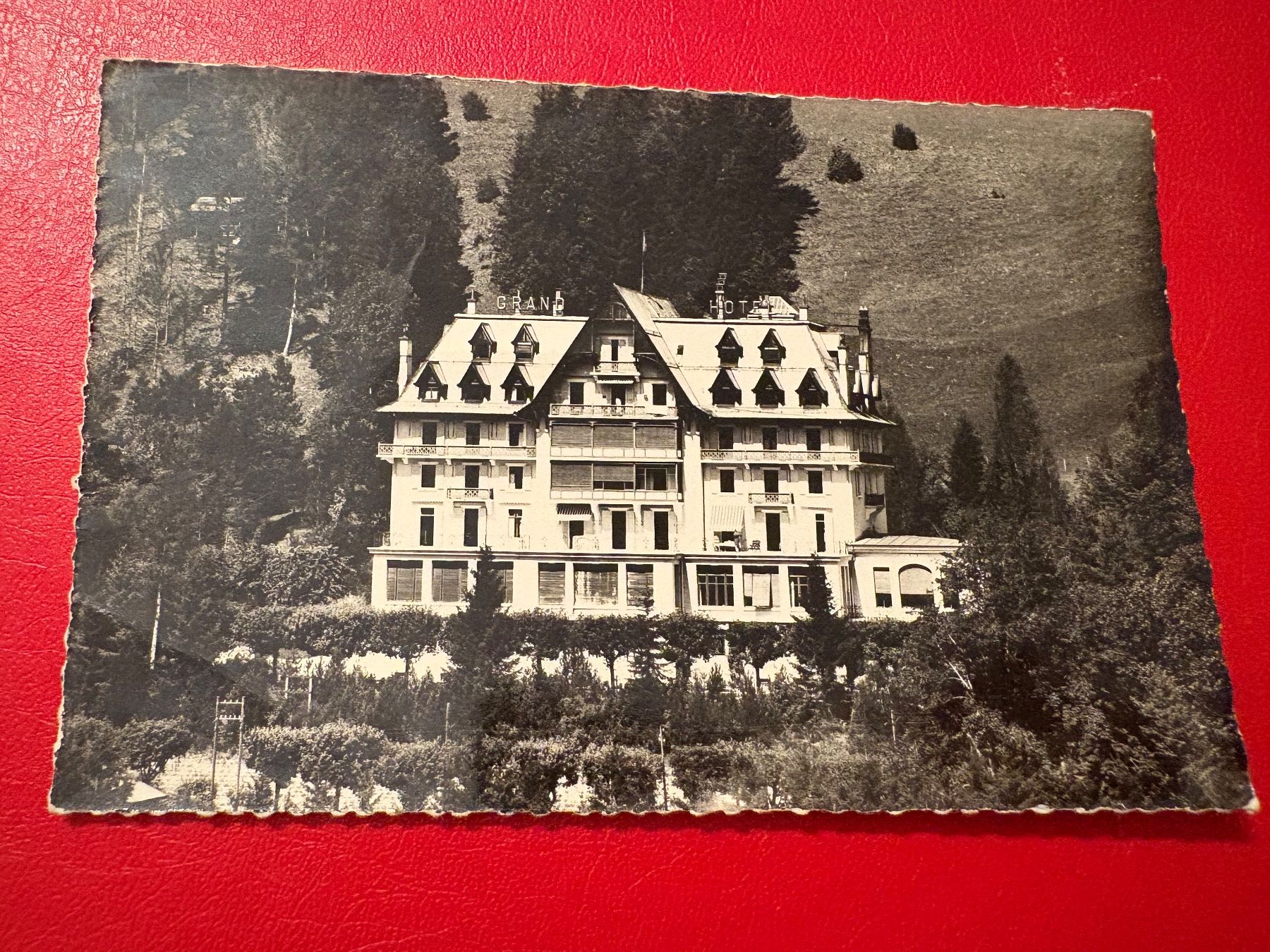 Cartoline postali: Château d'Oex // Grand Hôtel – Usato da St-Légier-Chiésaz venduto da Theo006