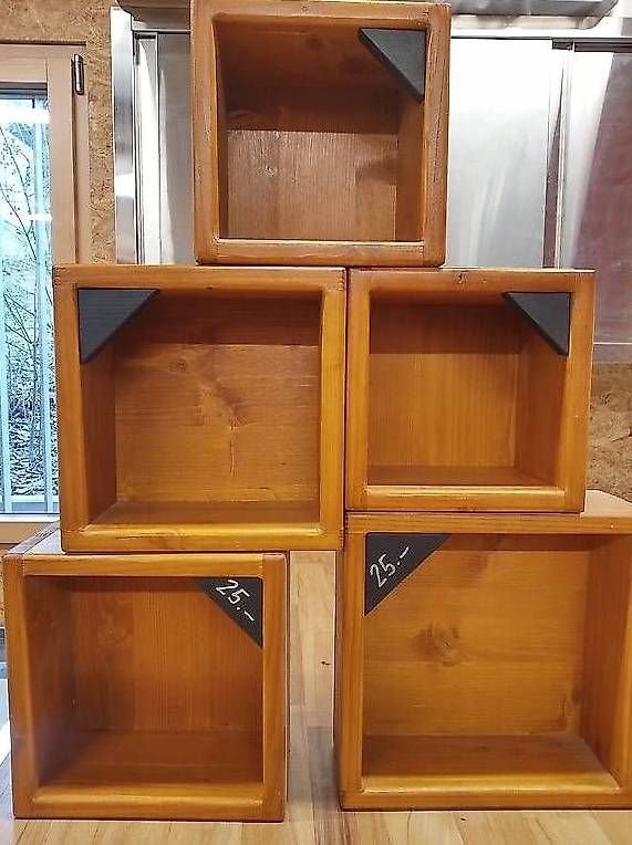 Scaffali: Displayregal - ideal für stilvollen Keller oder Showroom – Usato da Zollikerberg venduto da PurchaseOrder 2