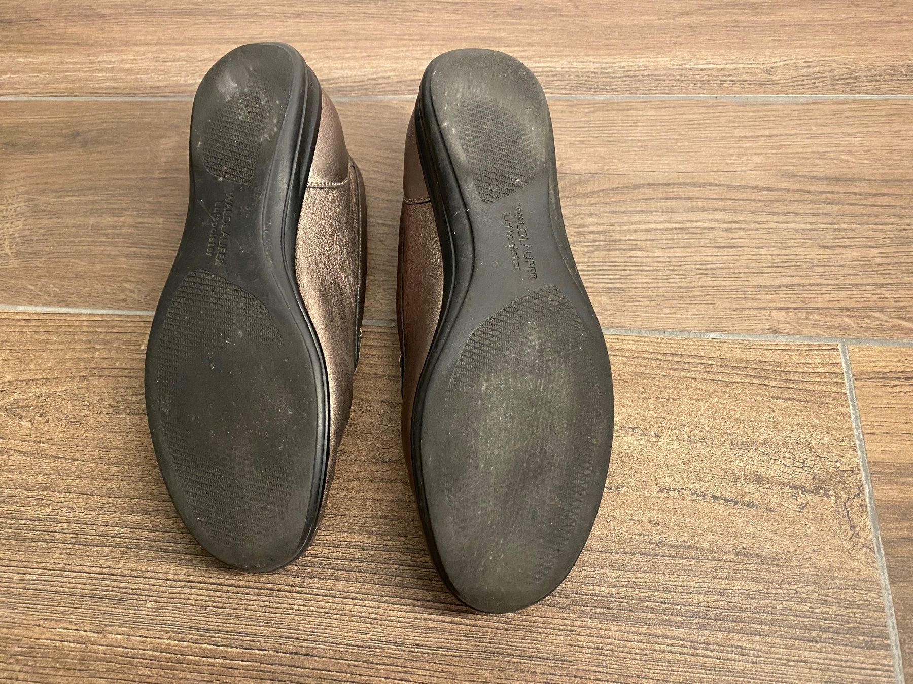 Damenschuhe: Waldläufer Mokkasins / Halbschuhe bronze Gr. 39 – Gebraucht aus Pratteln von a23_j2gs 6