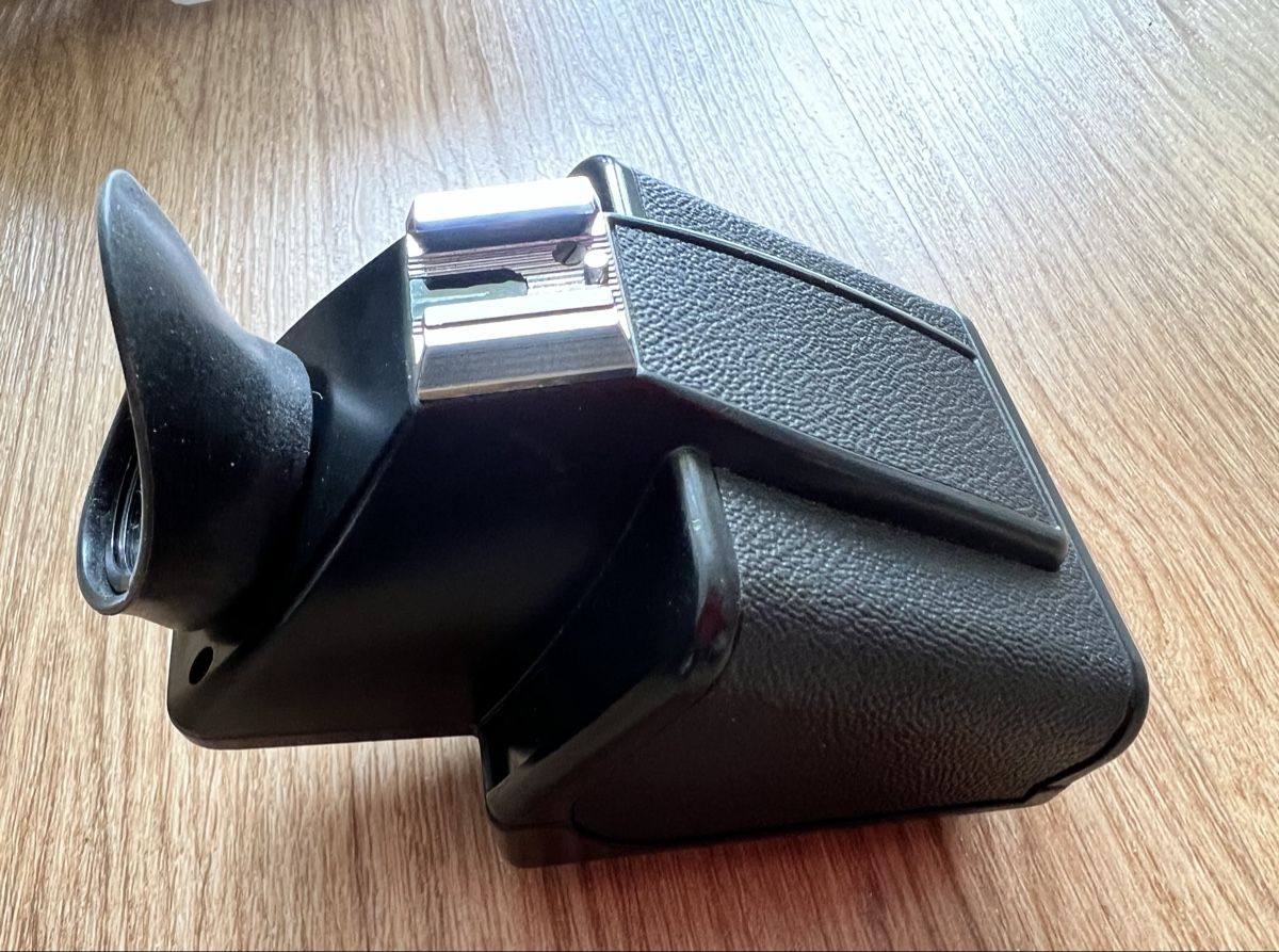 Hasselblad Obiettivi: Hasselblad Prismensucher / Prismfinder – Usato da Winterthur venduto da Hello088x 1