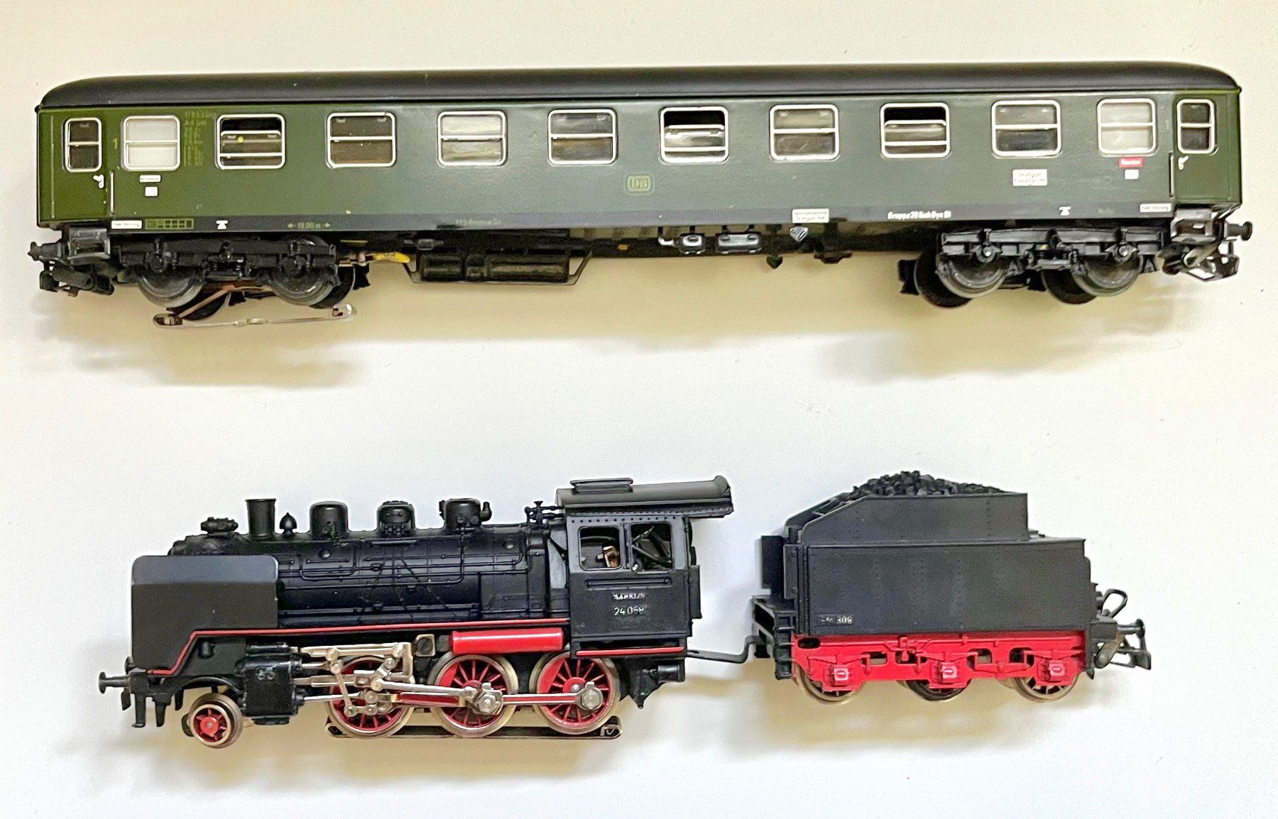 Märklin Modelleisenbahnen: Märklin 3003  4023 – Gebraucht aus Bleiken von hbw45 1