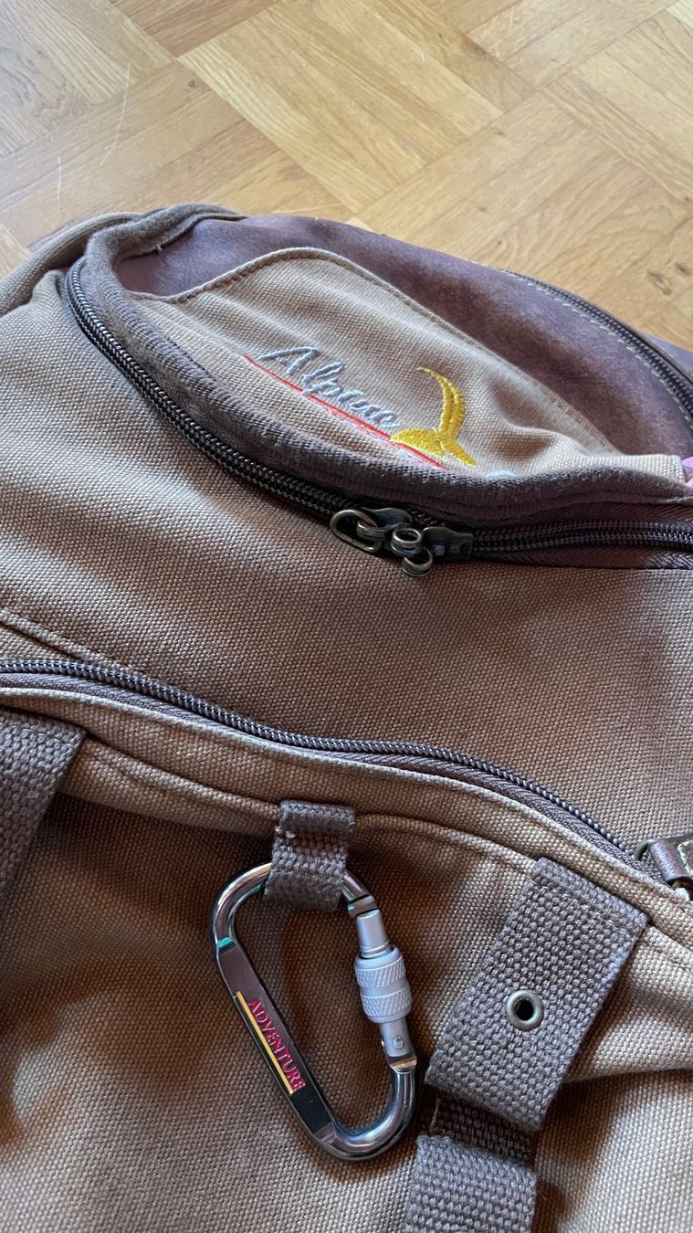 Rucksäcke: RUCKSACK Alpine Club SWITZERLAND – Gebraucht aus Glattfelden von cybermaxx 7