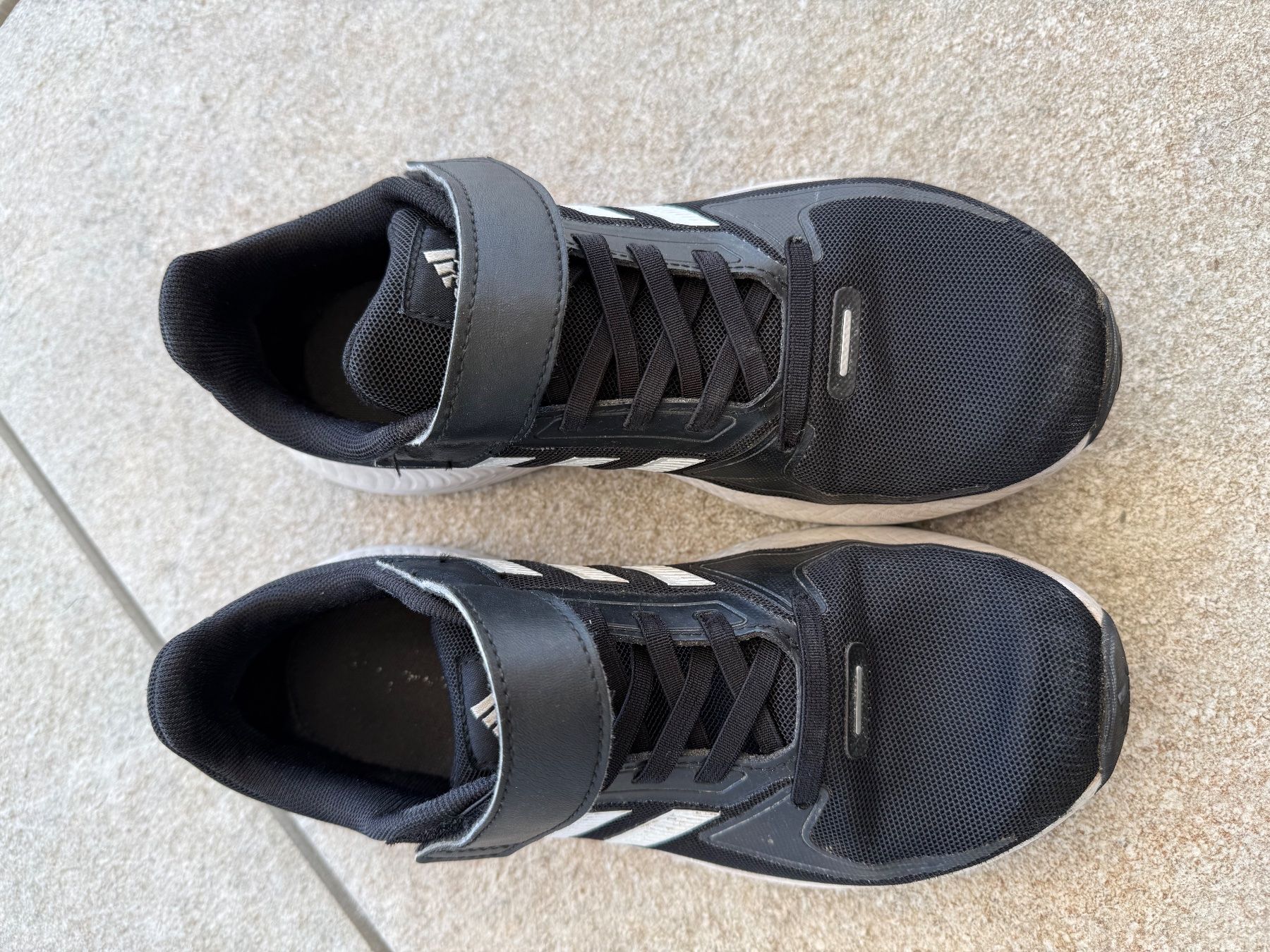 Adidas Scarpe da uomo: Sneaker Adidas Grösse 37 1/3 – Usato da Zuckenriet venduto da Simba99 1