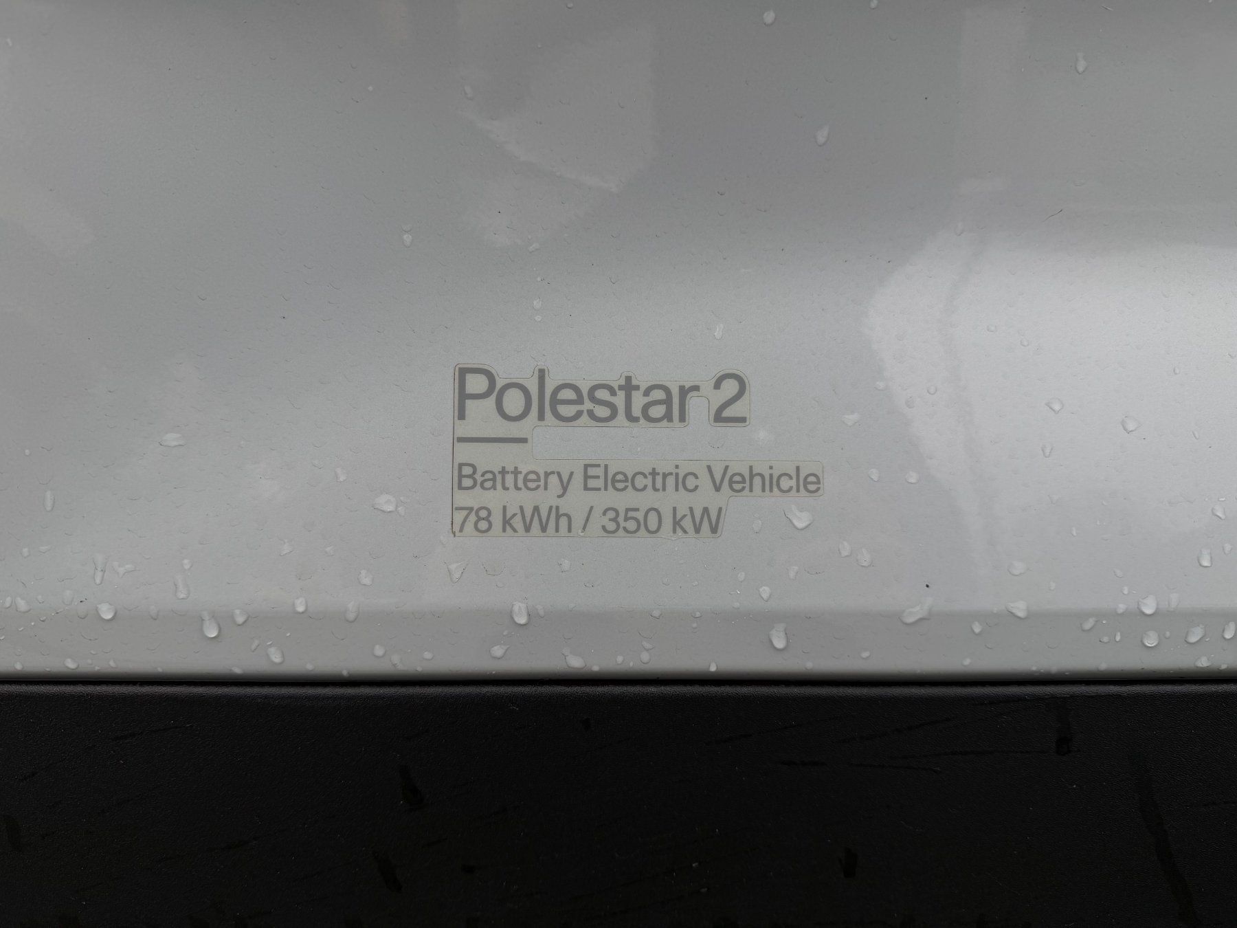 Polestar Automobili: Polestar 2 Long Range Performance / 476 PS / Vollausstattung – Usato da Basel venduto da amsti54 6