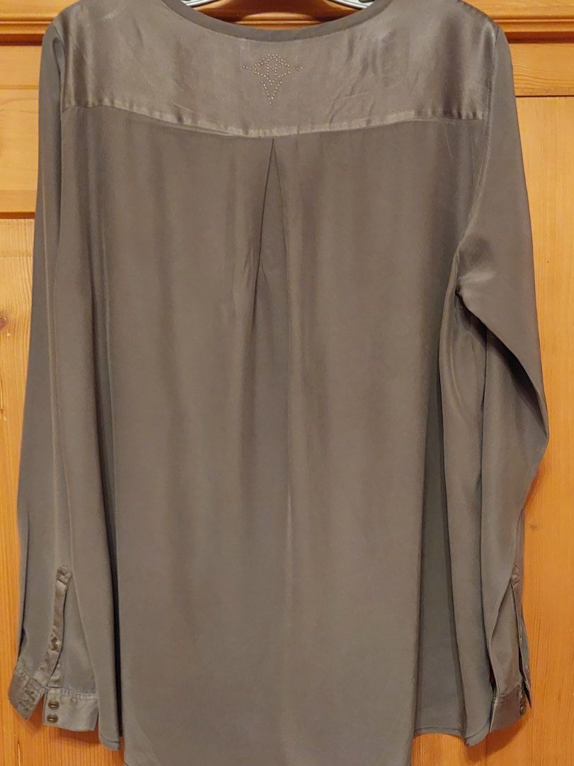 Nile Camicette: Nile Seidenbluse Gr.L – Usato da Glarus venduto da inchen06 1