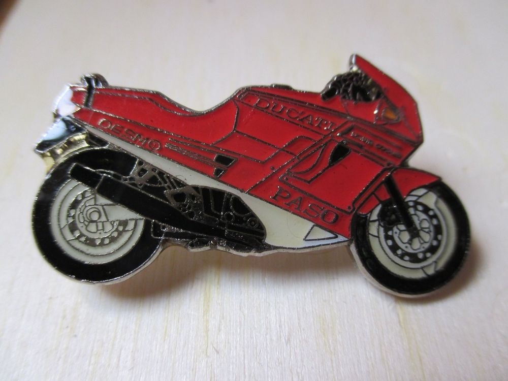 Ducati Paso Pin (Neu (gemäss Beschreibung)) in Felsberg für CHF 0.9 ...