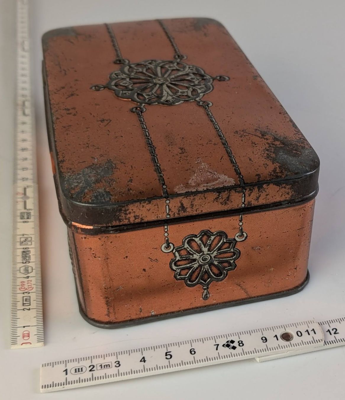 Alle Dekorationen: vintage Blech-Box – Gebraucht aus Zürich von 1.Simon 4