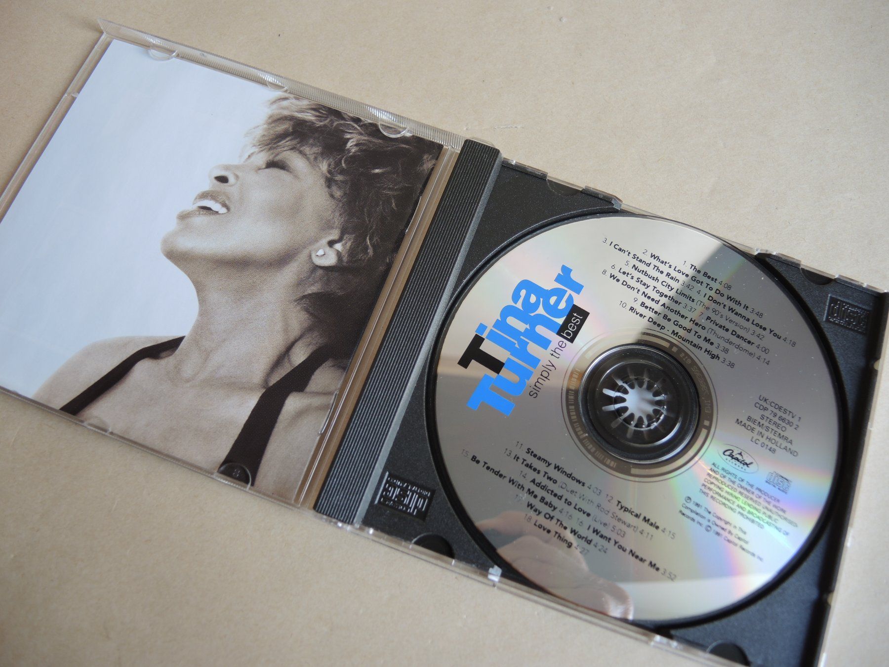 CD: Tina Turner - Simply the Best CD - Top – Usato da Rorschach venduto da Pop-upBrocki 1
