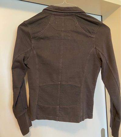 Minimalistic brown Blazer