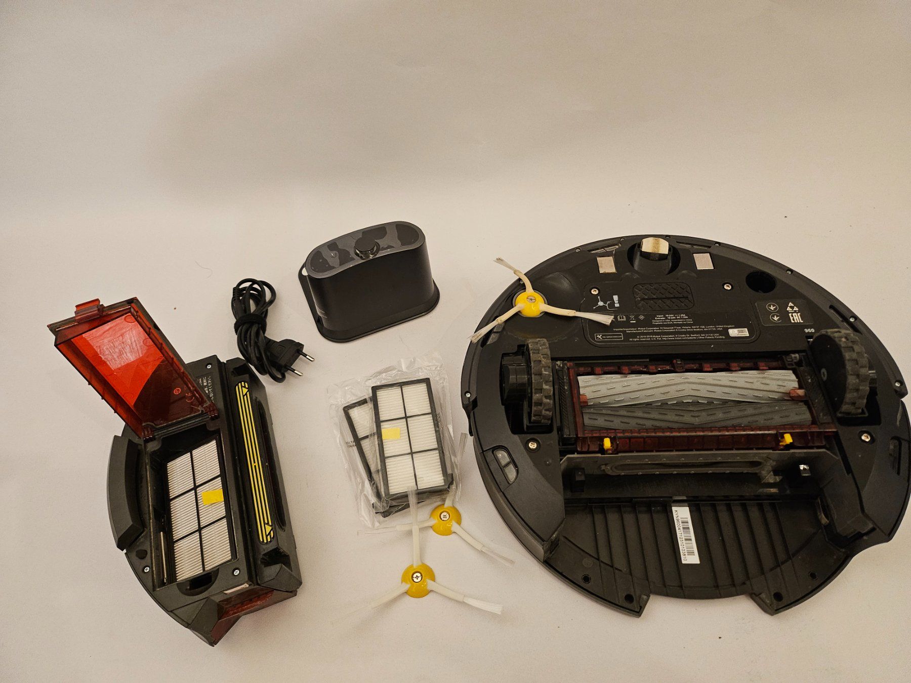 Irobot Aspirapolveri & Accessori: Staubsauger Roboter Irobot Roomba 980 – Usato da Zürich venduto da MattihasHecht 3