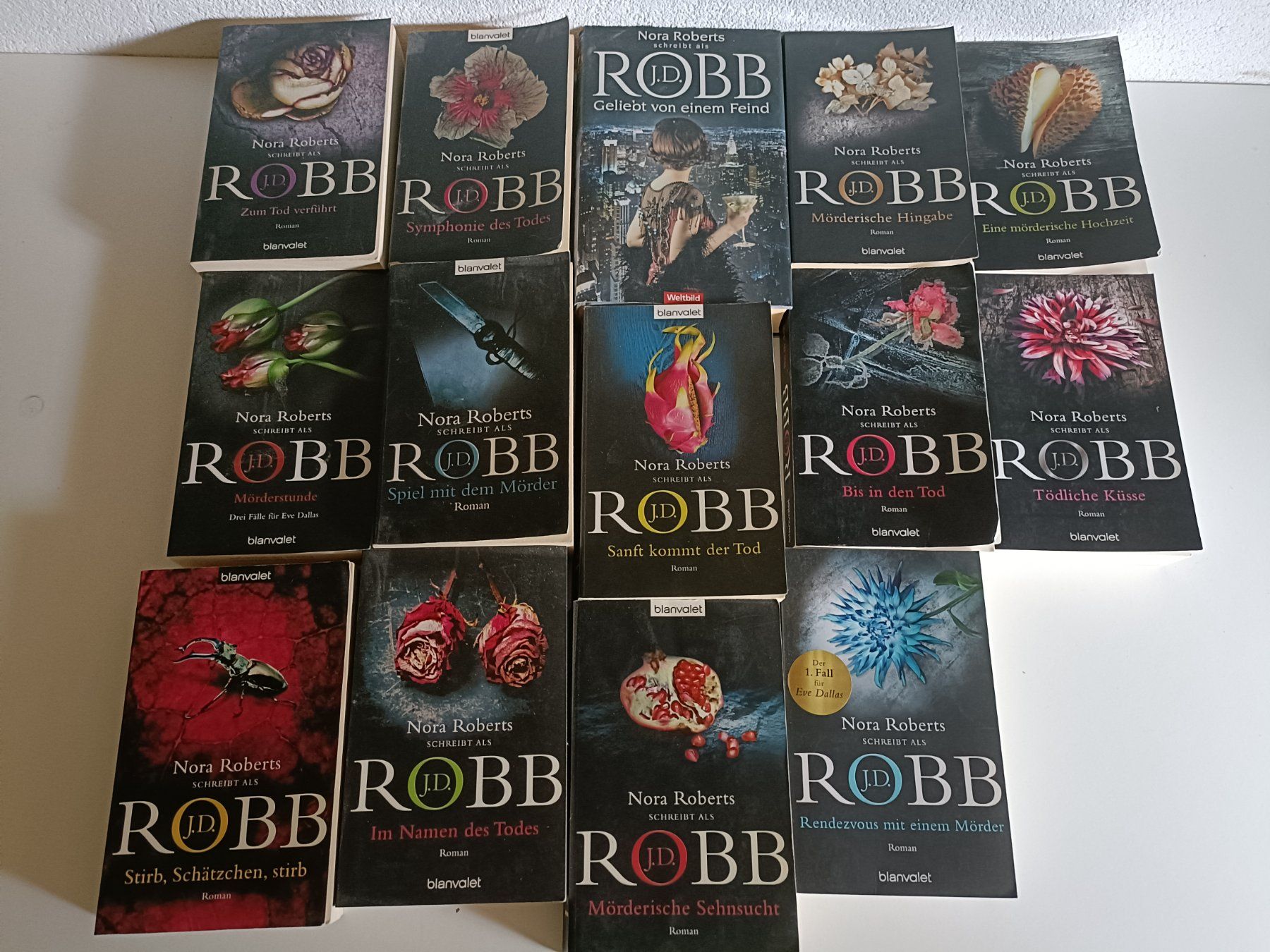 Bücher: J.D. Robb Bücher, 14 Exemplare – Gebraucht aus St. Peterzell von mel_vy8w